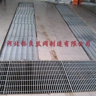 洗車用鋼格板具體有什么優(yōu)點呢？
